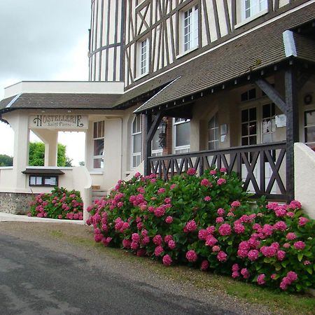 Hostellerie Saint Pierre Exterior photo